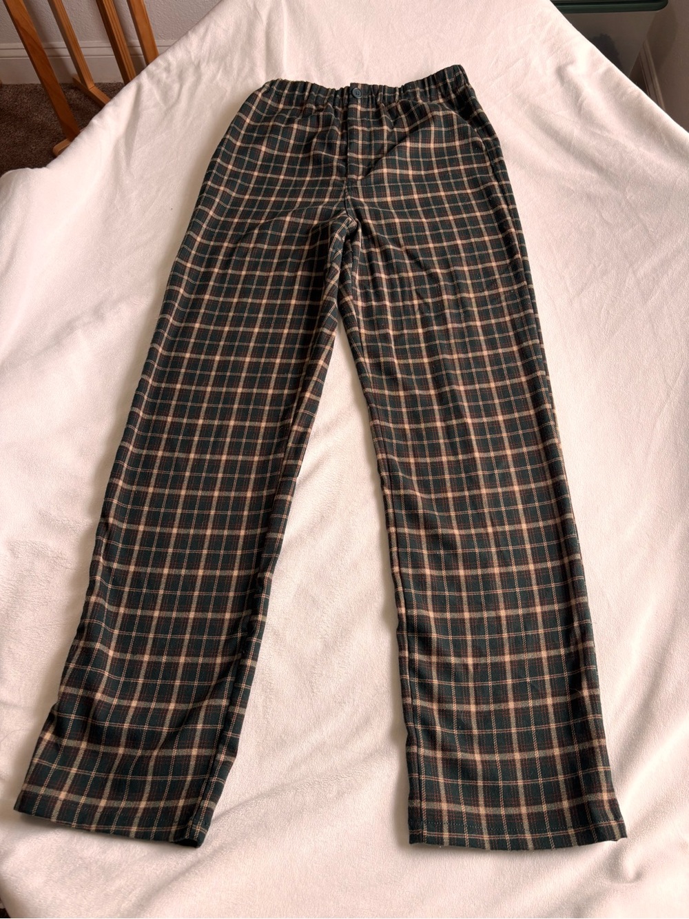 Brandy Melville Women’s Plaid Straight Leg Trousers